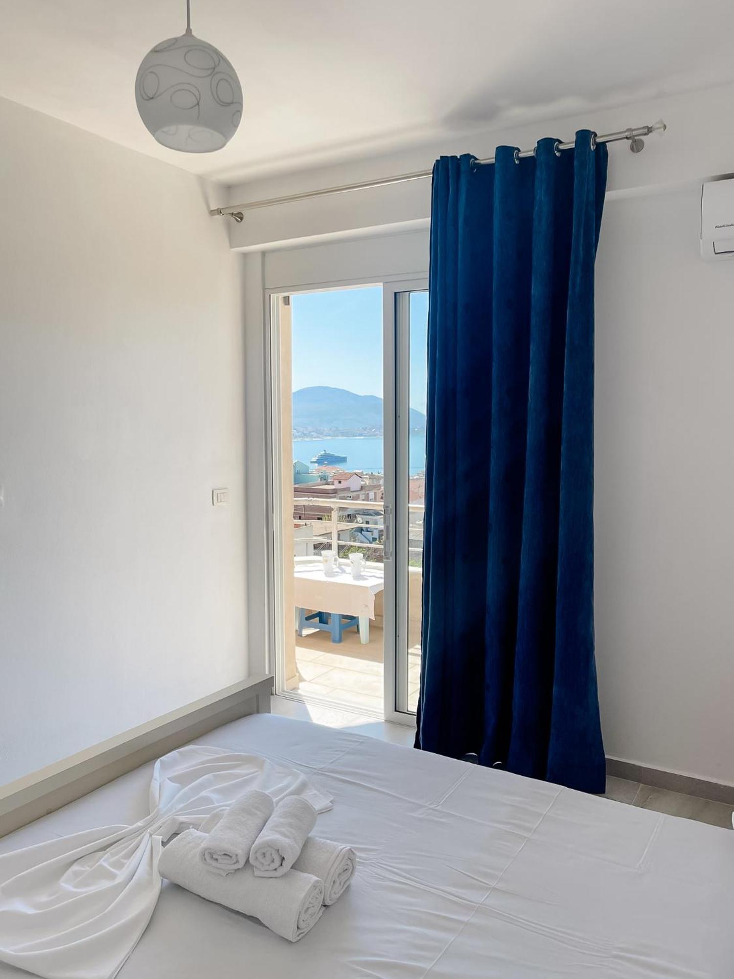 L.T. Noy'S Apartment Sarandë Exterior foto